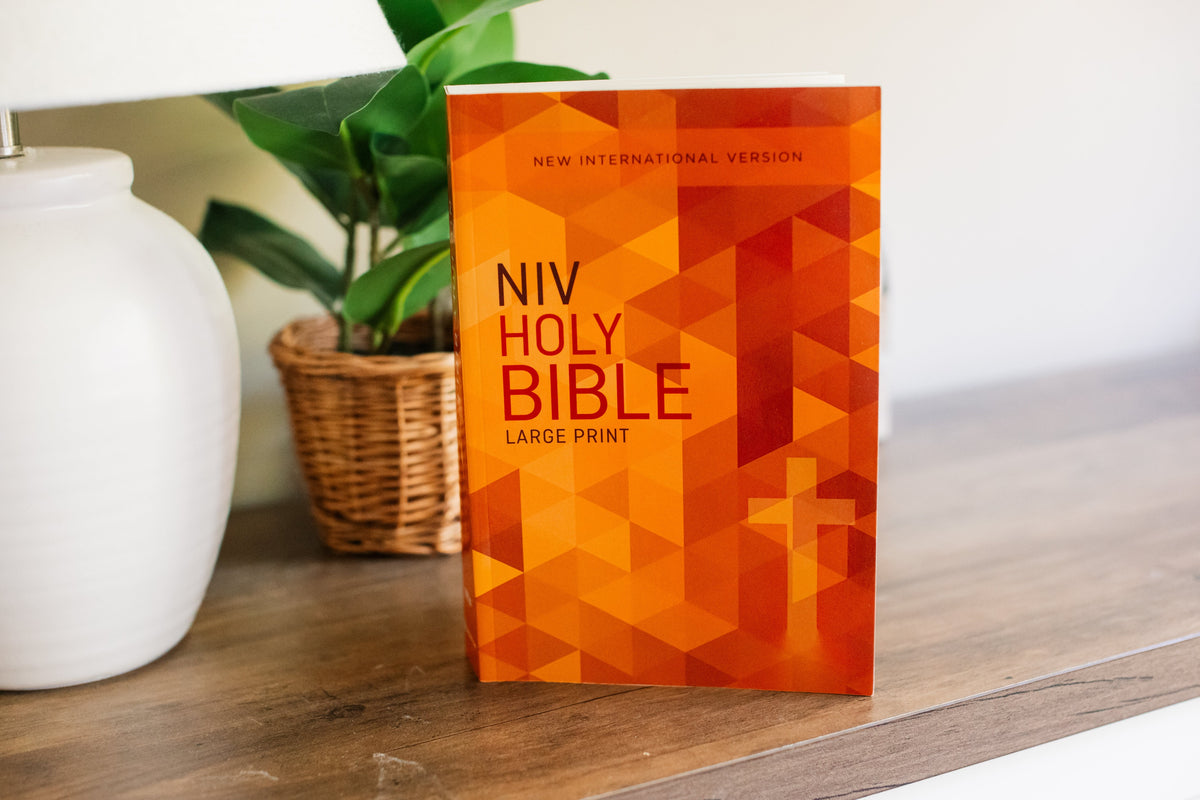 Outreach Bible (NIV) - Large Print - Paperback by HarperCollins, product view 7