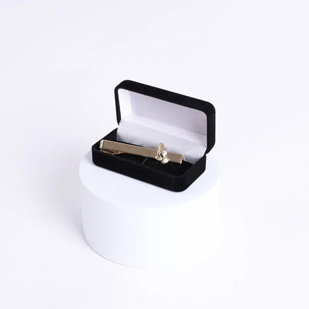 TIE BAR PRAYING HAND GOLD