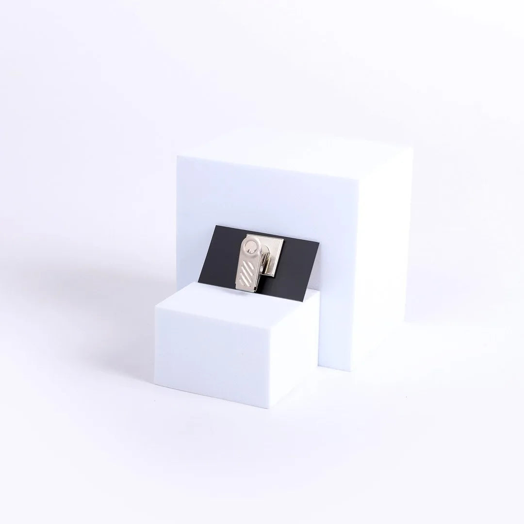 BADGE ENGRAVED GREETER GOLD CLIP