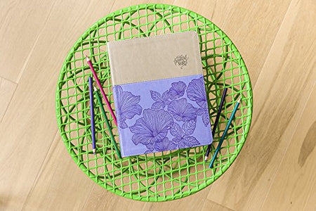 NIV, Beautiful Word Coloring Bible, Large Print: Hundreds of Verses to Color – Leathersoft™ Large Print, product view 11
