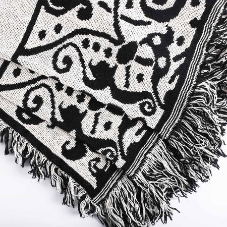 THROW FAMILY IS EVERYTHING DEEP GREY 50x60