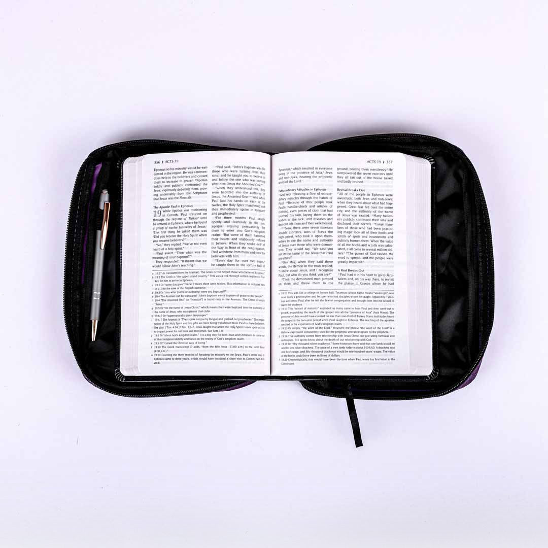 BIBLE COVER CANVAS PASTOR'S WIFE M