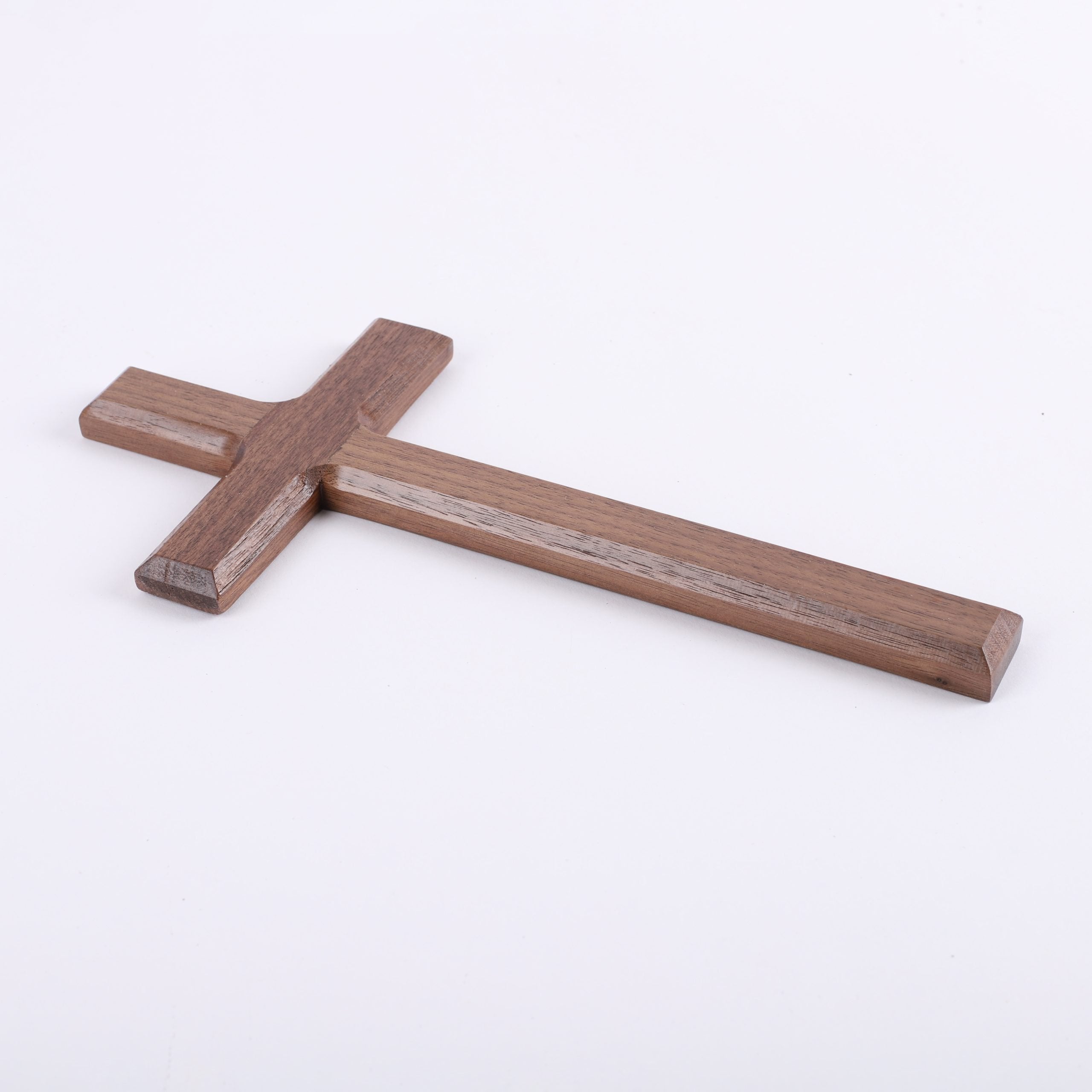 WALL CROSS WALNUT 10"