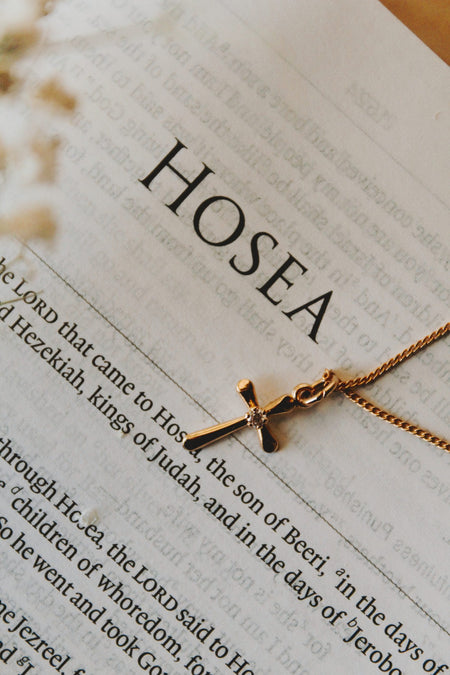 NECKLACE CROSS W/CZ GOLD OVER SS 18"