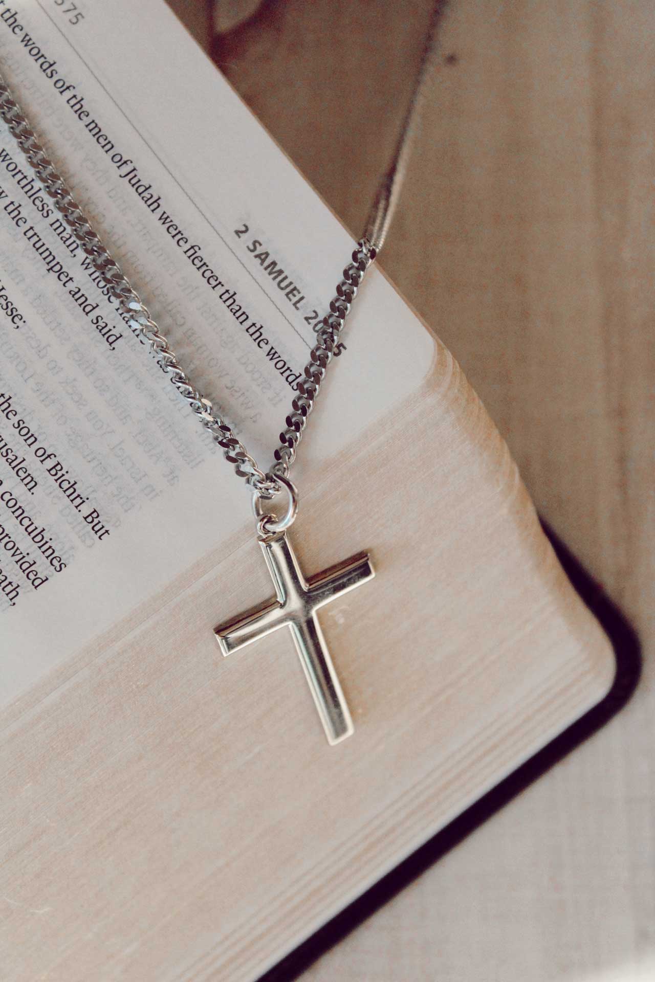 NECKLACE CROSS STERLING SILVER 24"