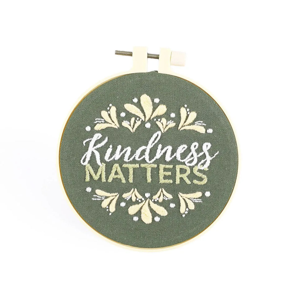 EMBROIDERY KIT - KINDNESS MATTERS 10CM