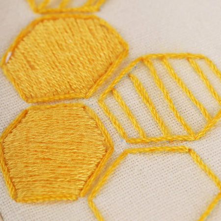 EMBROIDERY KIT - BEE KIND