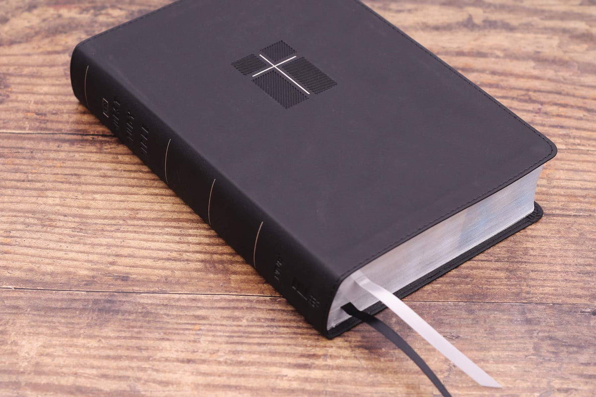 NIV, Quest Study Bible, Comfort Print: The Only Q and A Study Bible – Leathersoft™, Black by HarperCollins, product view 2