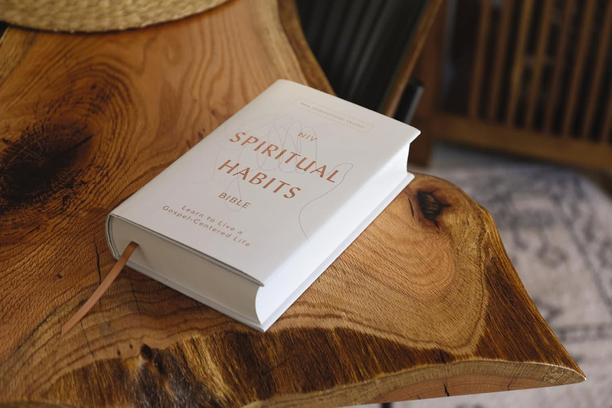 NIV, Spiritual Habits Bible, Red Letter, Comfort Print: Learn to Live a Gospel-Centered Life – Hardcover, product view 4