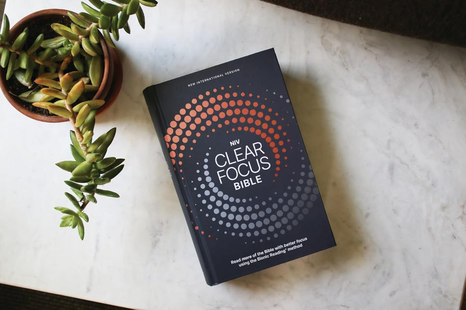 NIV, Clear Focus Bible: Read more of the Bible with better focus using the Bionic Reading® Method, product view 2