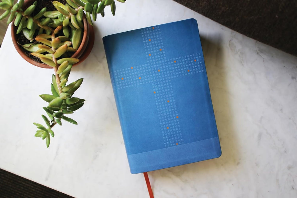 NIrV, Clear Focus Bible for Kids (Help Kids with ADHD or Dyslexia Read with Confidence): Read more of the, product view 2