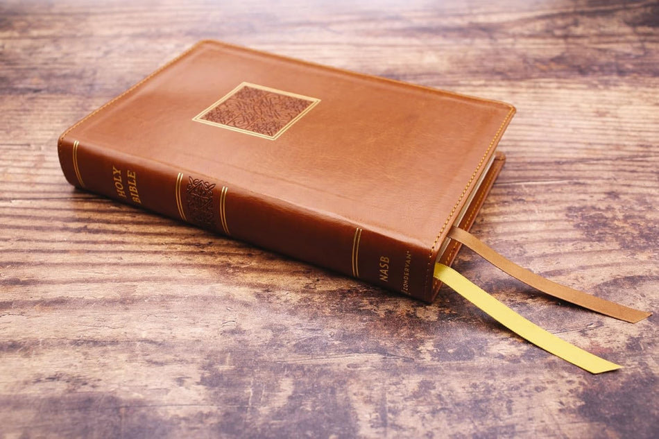 NASB, Personal Size Bible, Large Print, Red Letter, 1995 Text, Comfort Print – Leathersoft™, Brown, product view 2