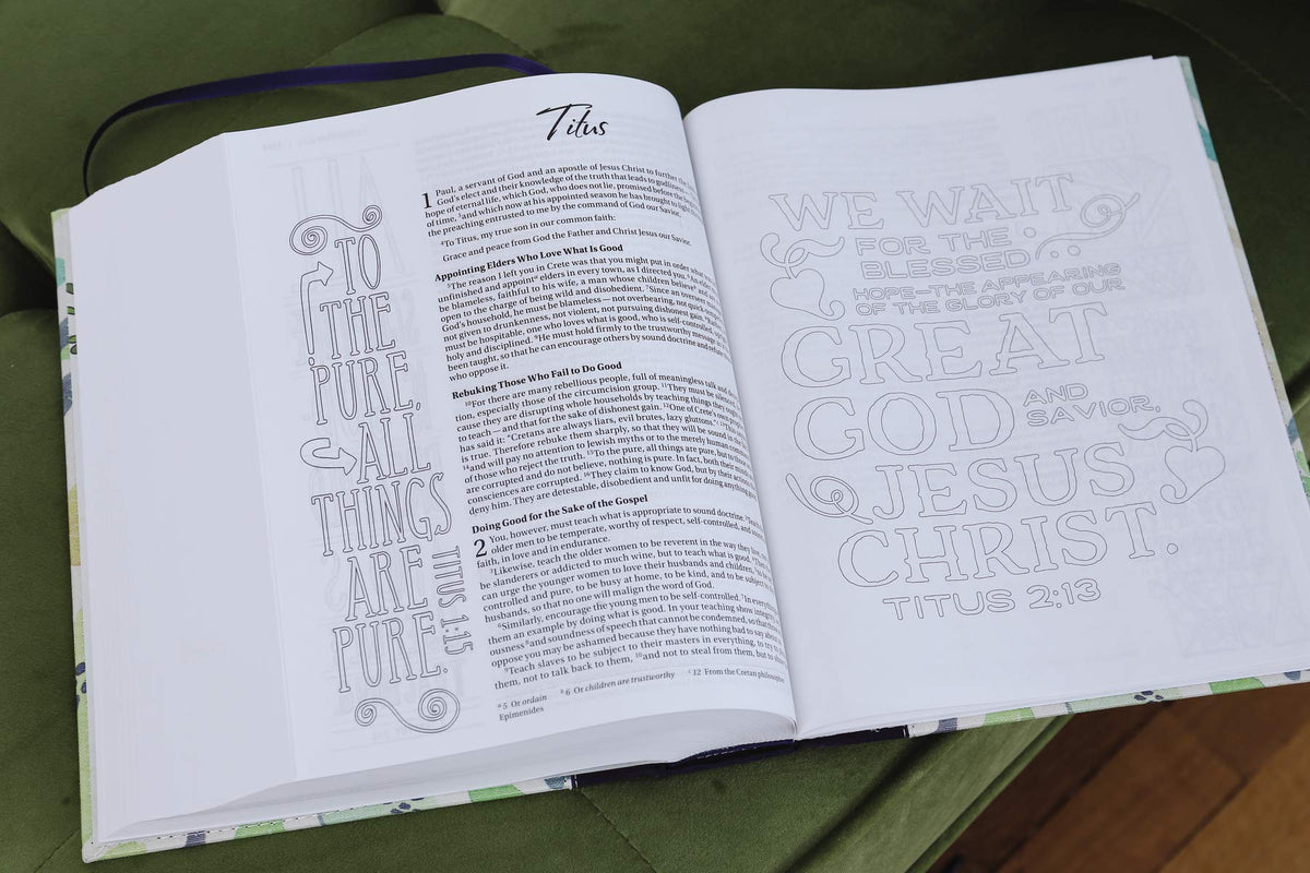 NIV, Beautiful Word Coloring Bible, Large Print: Hundreds of Verses to Color – Leathersoft™ Large Print, product view 9