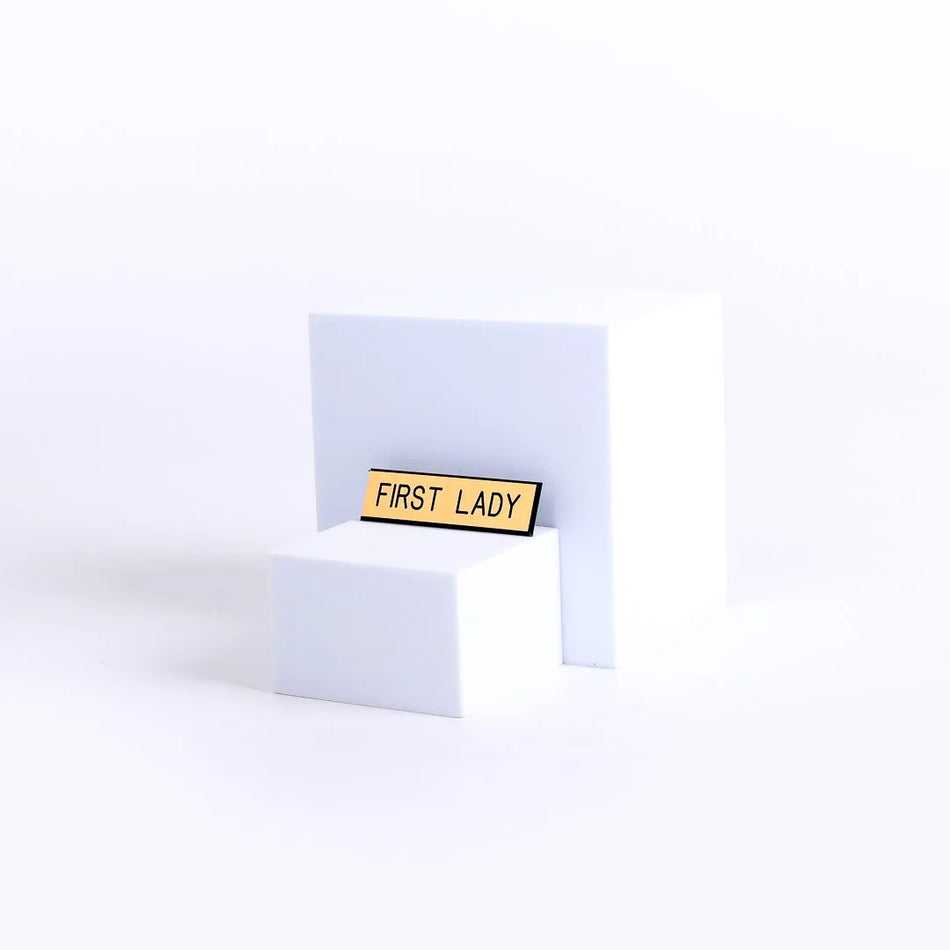 Badge Engraved – First Lady – Gold Pin