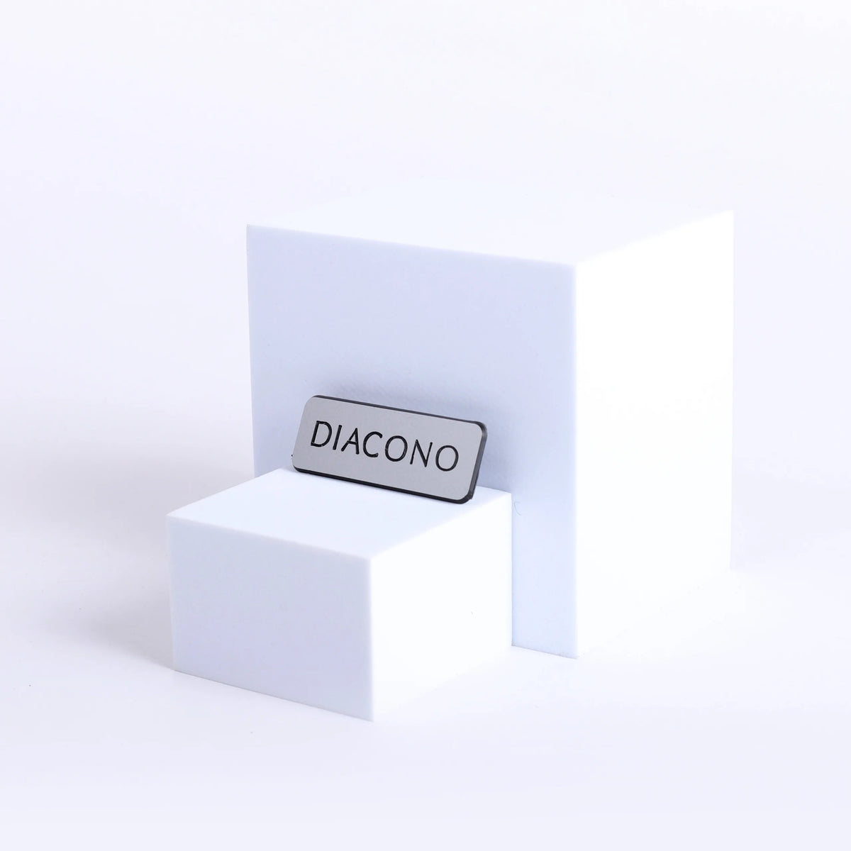 Badge Engraved - Spanish Contemporary Diacono/Deacon - Silver Pin by Swanson Christian Products