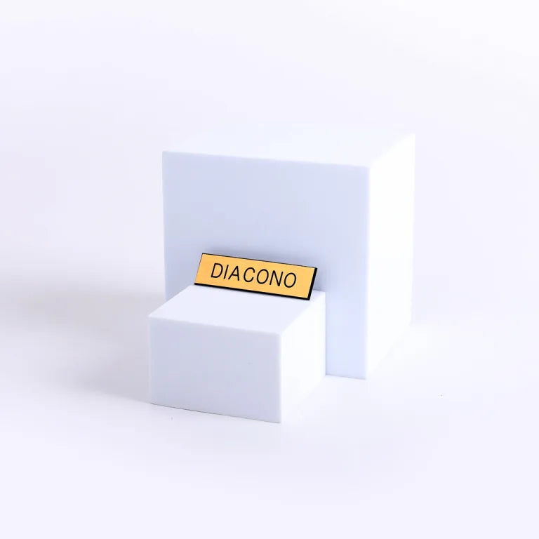 Badge Engraved – Spanish Diacono / Deacon Gold, Black or White – Pin Back