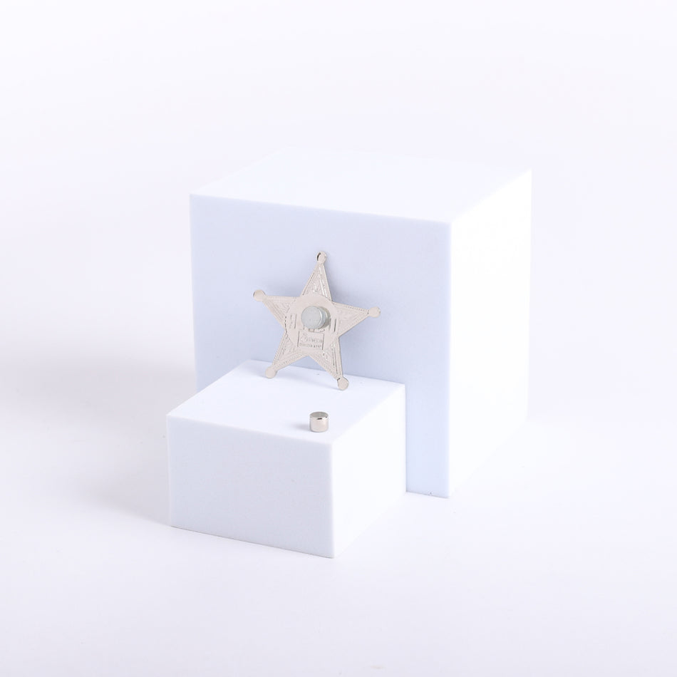 Badge Usher Metal Star Silvertone Magnet