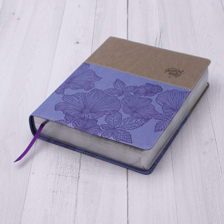 NIV, Beautiful Word Coloring Bible, Large Print: Hundreds of Verses to Color – Leathersoft™ Large Print, product view 2