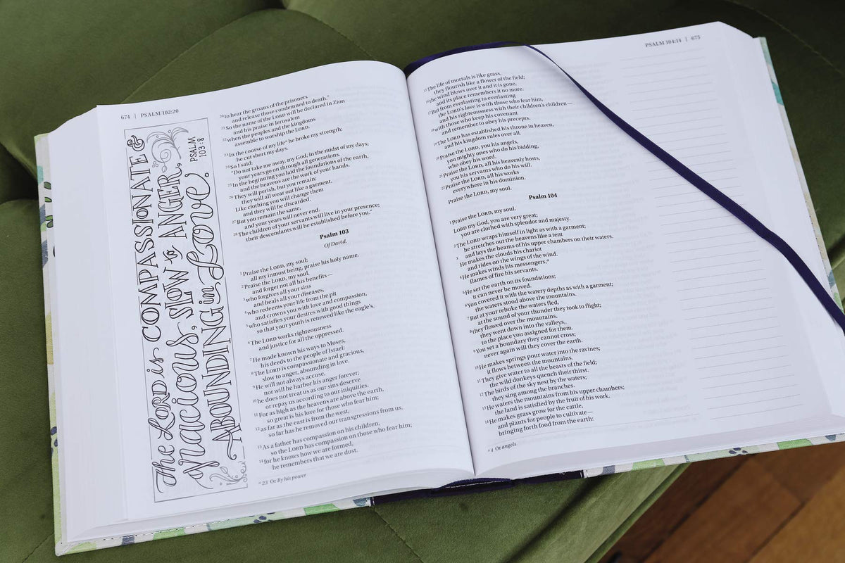 NIV, Beautiful Word Coloring Bible, Large Print: Hundreds of Verses to Color – Leathersoft™ Large Print, product view 7