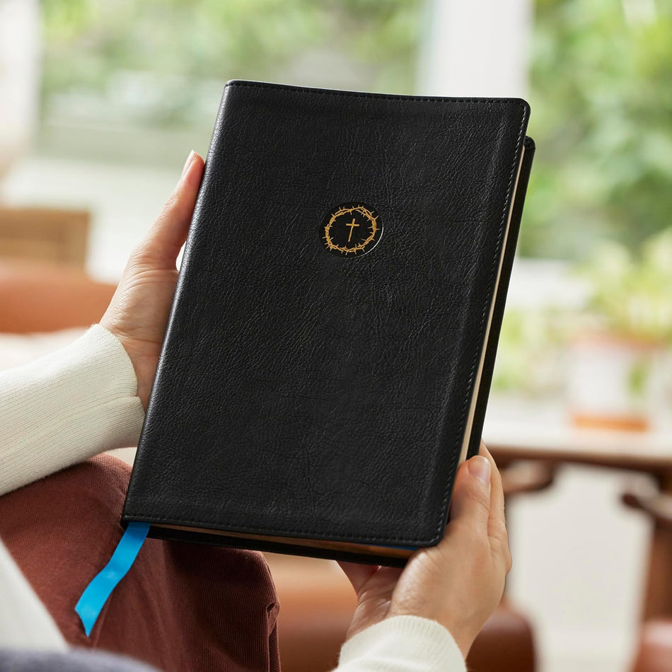 Spurgeon and the Gospels: The Gospels with Devotions from Charles Spurgeon, product view 2