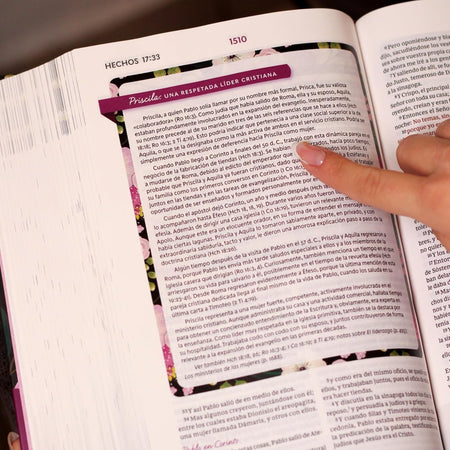RVR60 Biblia de estudio para la mujer: Verdad, esperanza y transformación para el corazón – Leathersoft™, product view 3