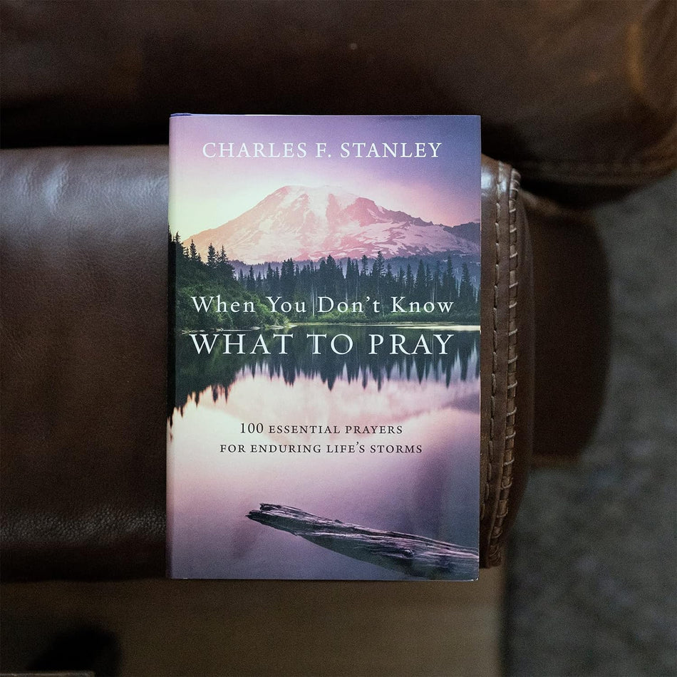 When You Don't Know What to Pray: 100 Essential Prayers for Enduring Life's Storms by HarperCollins, product view 2
