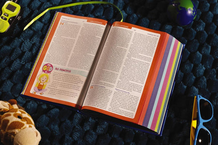 NIrV, Tiny Theologians Bible, Leathersoft over Board, Comfort Print: A Beginner’s Guide to the Bible – for, product view 8