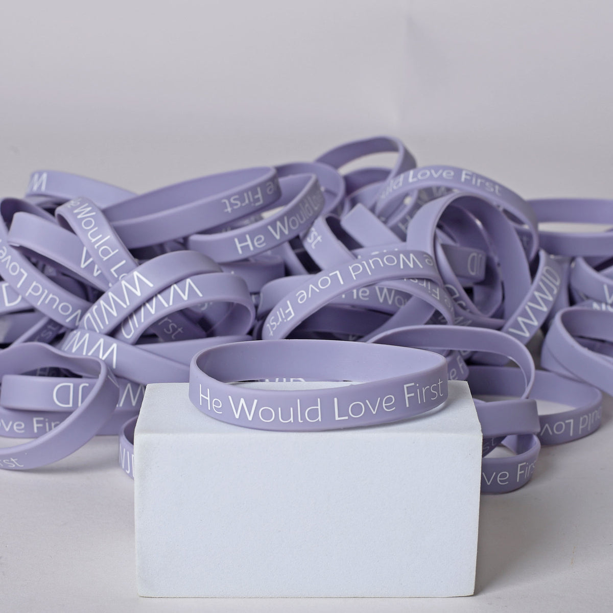 BRACELET SILICONE WWJD HE WOULD VIOLET PK100