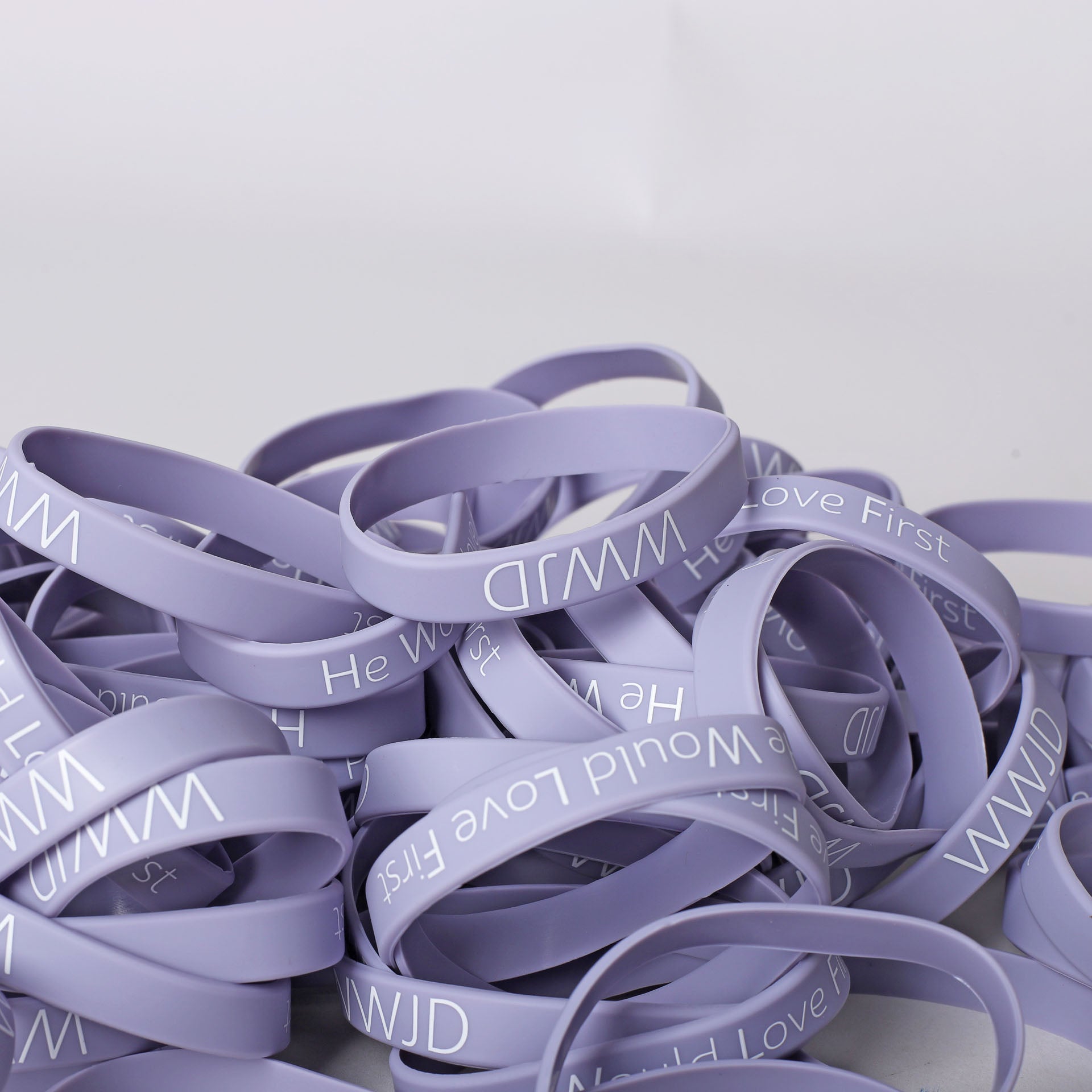BRACELET SILICONE WWJD HE WOULD VIOLET PK100