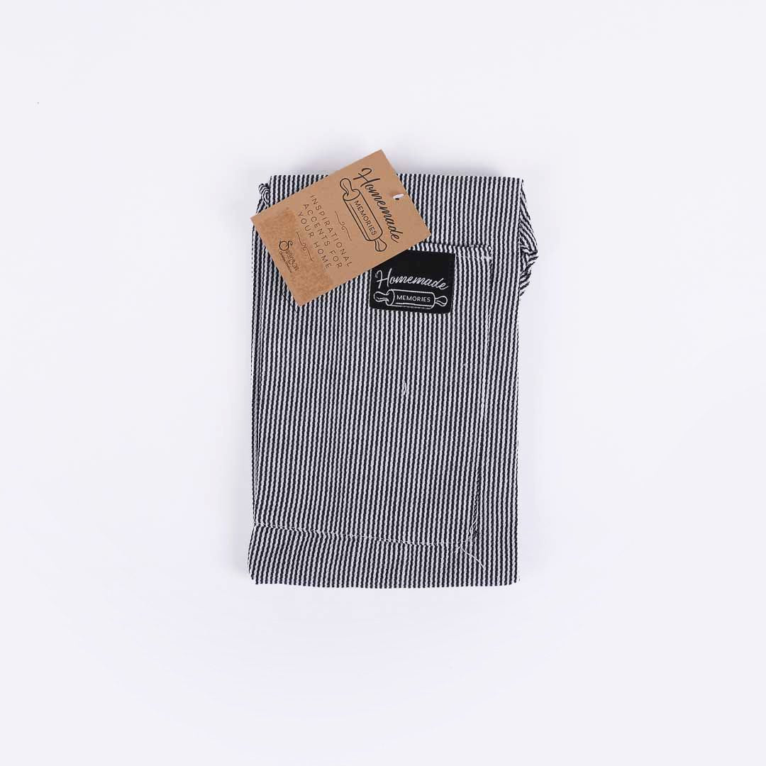 HM KITCHEN APRON BLACK/WHITE