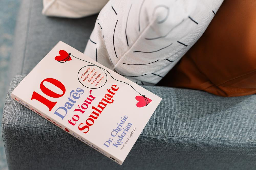 10 Dates to Your Soulmate: A Celebrity Matchmaker's Guide from First Swipe to Forever by HarperCollins, product view 4
