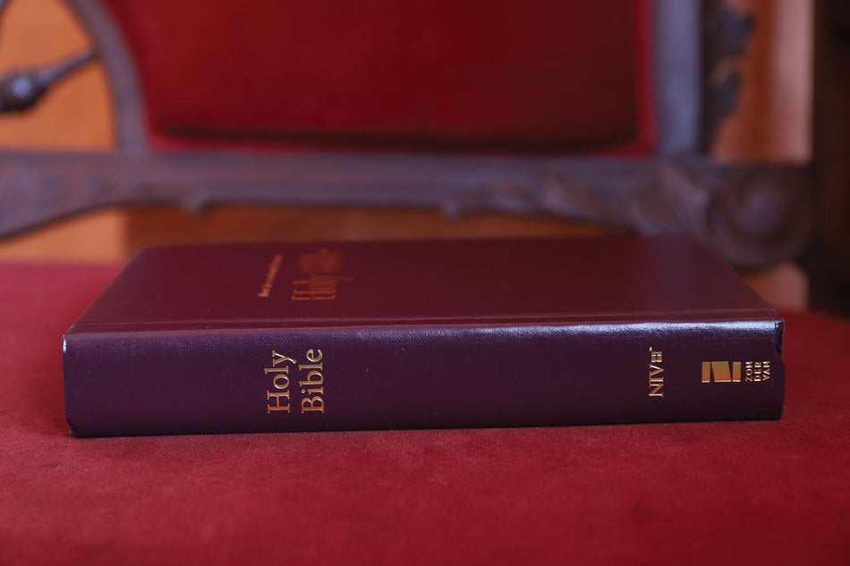Church Pew Bible (NIV) - Burgundy Hardcover by HarperCollins, product view 2