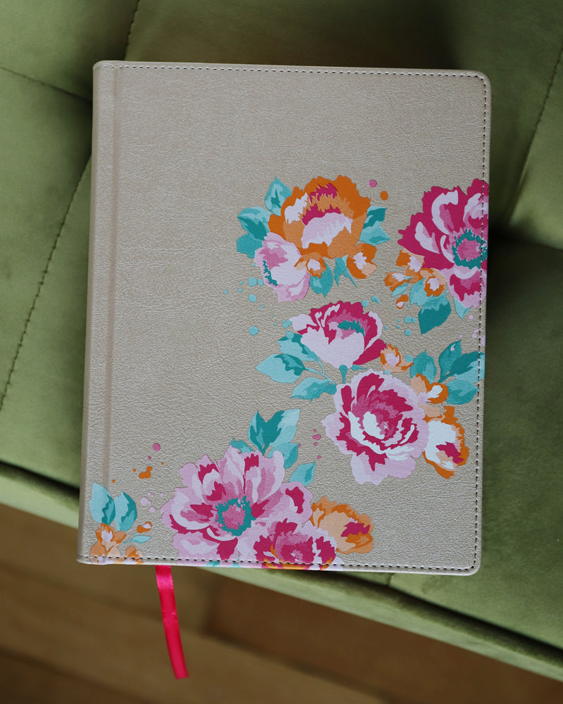NIV, Journal the Word Bible for Teen Girls, Red Letter Edition: Includes Over 450 Journaling Prompts!, product view 2