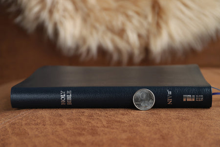 NIV, Thinline Bible, Red Letter, Comfort Print – Bonded Leather, Navy by HarperCollins, product view 3