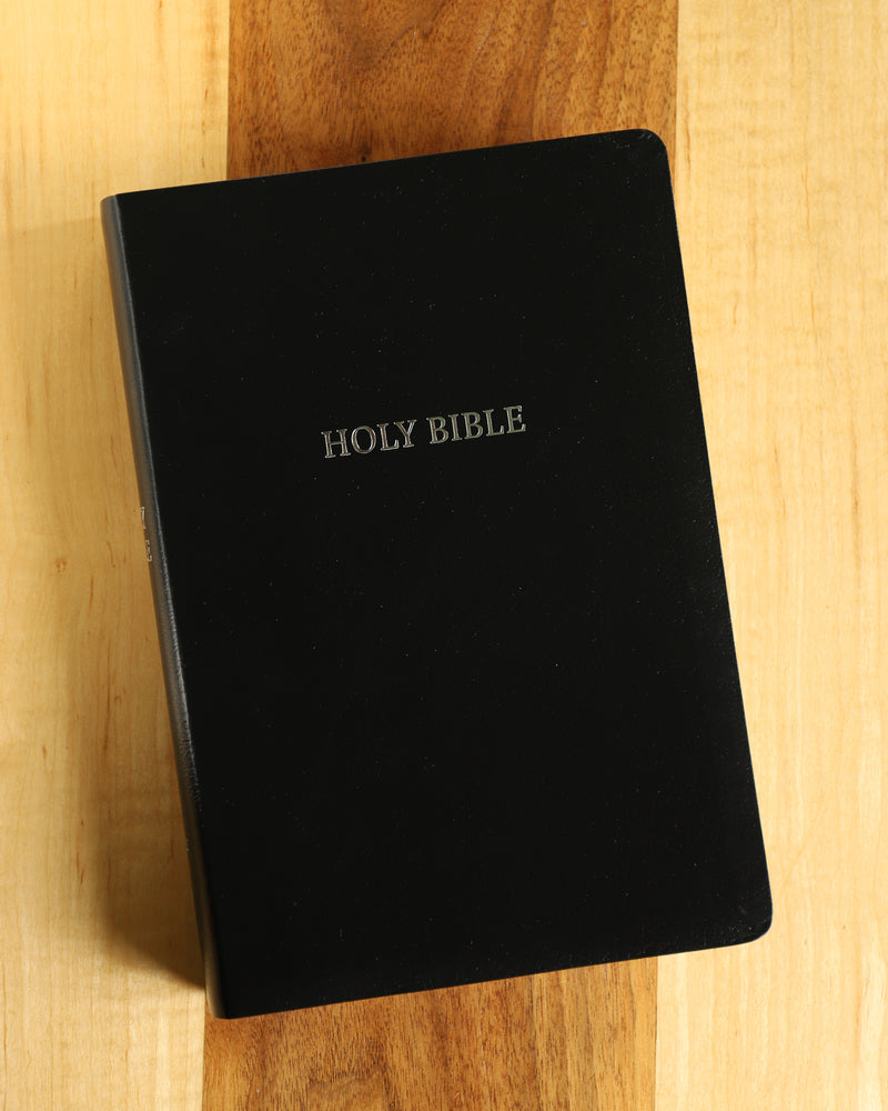 NIV, Reference Bible, Giant Print, Red Letter Edition, Comfort Print – Leather-Look™, Black by HarperCollins, product view 2