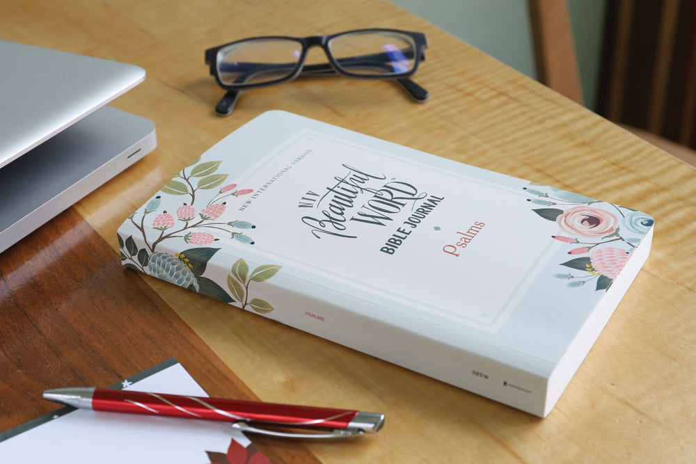 Beautiful Word Paperback Bible Journal (NIV) - Psalms by HarperCollins, product view 3