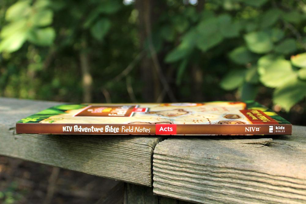 NIV, Adventure Bible Field Notes, Luke, Paperback, Comfort Print: My First Bible Journal Zondervan, product view 2