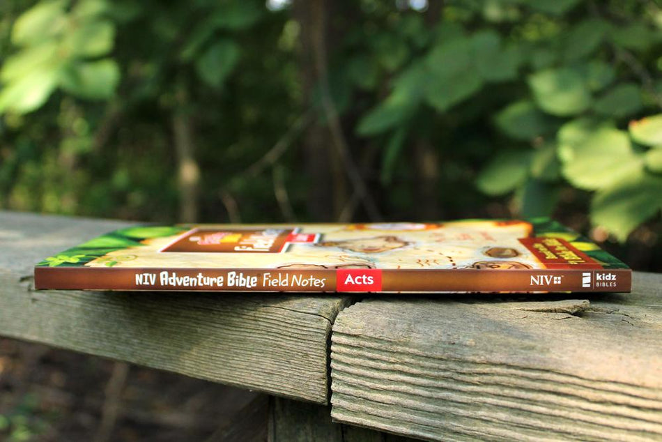 NIV, Adventure Bible Field Notes, Luke, Paperback, Comfort Print: My First Bible Journal Zondervan, product view 2