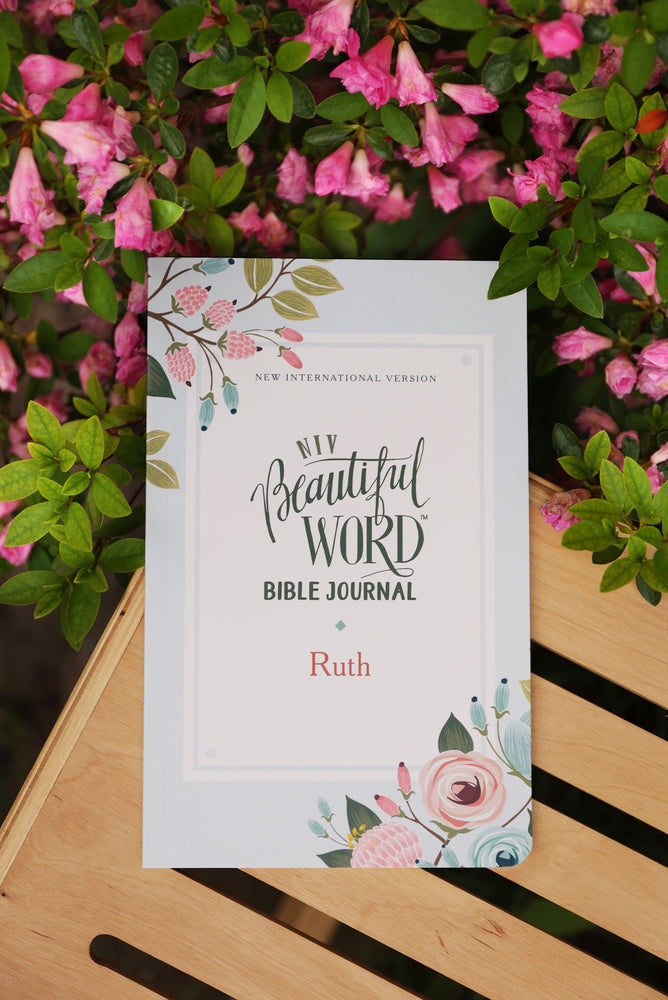 Beautiful Word Paperback Bible Journal (NIV) - Ruth by HarperCollins, product view 2