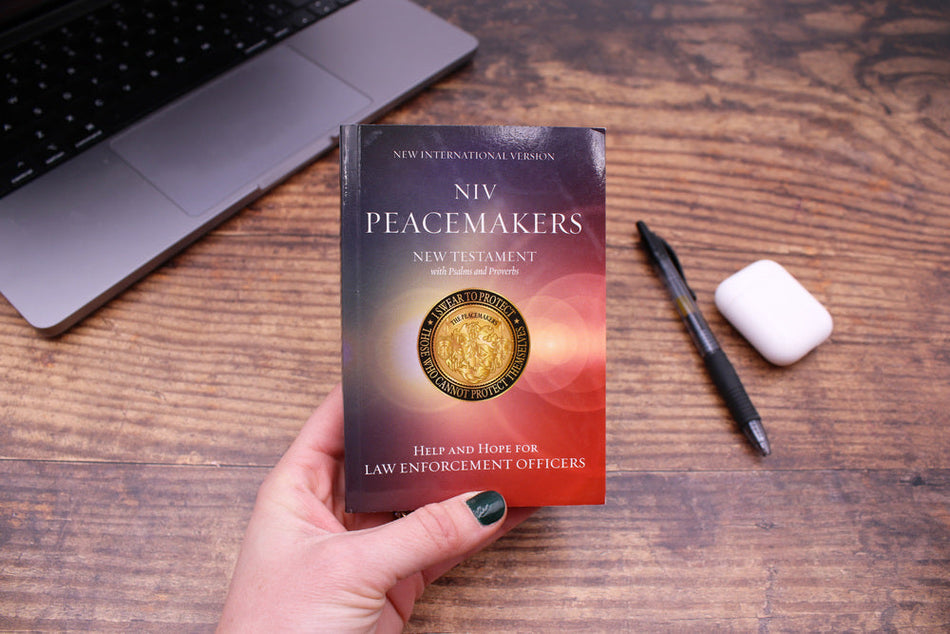 Peacemakers New Testament with Psalms and Proverbs (NIV) - Pocket Sized - Paperback by HarperCollins, product view 2