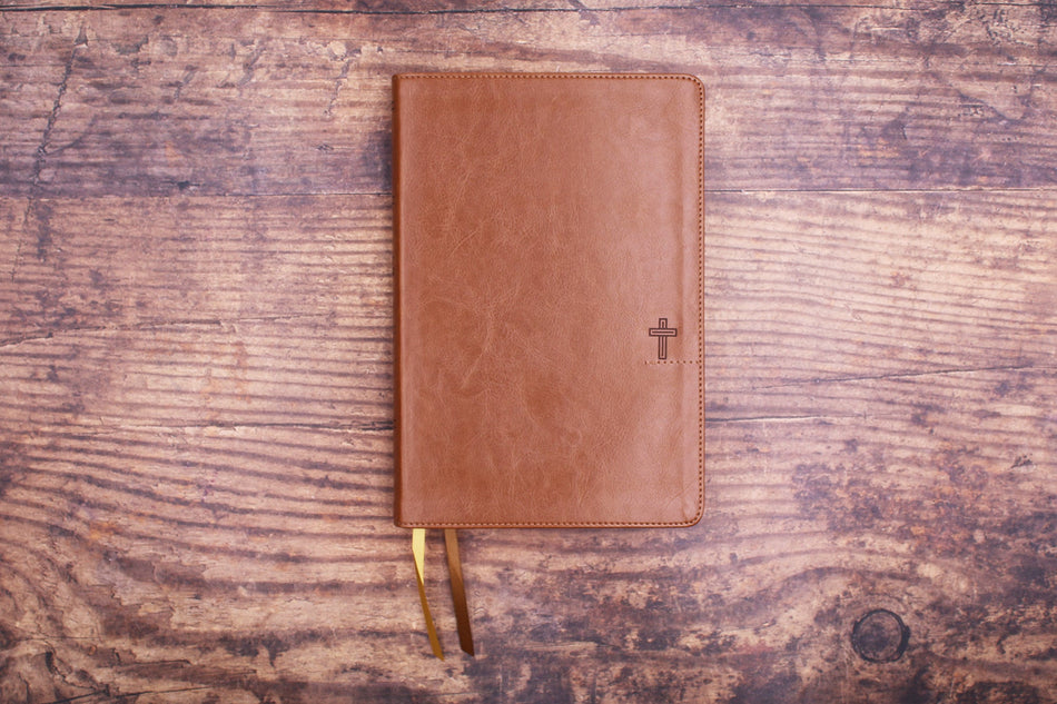 NASB, Thinline Bible, Giant Print, Red Letter Edition, 1995 Text, Comfort Print – Leathersoft™, Brown, product view 2