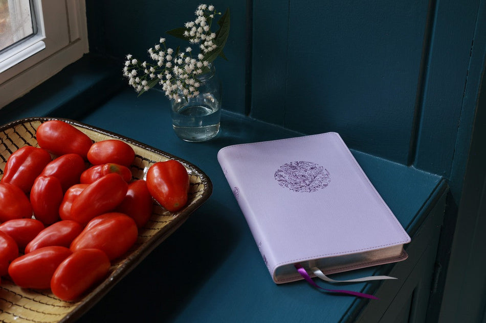 NIV, Thinline Bible, Red Letter, Comfort Print – Leathersoft™, Purple by HarperCollins, product view 2