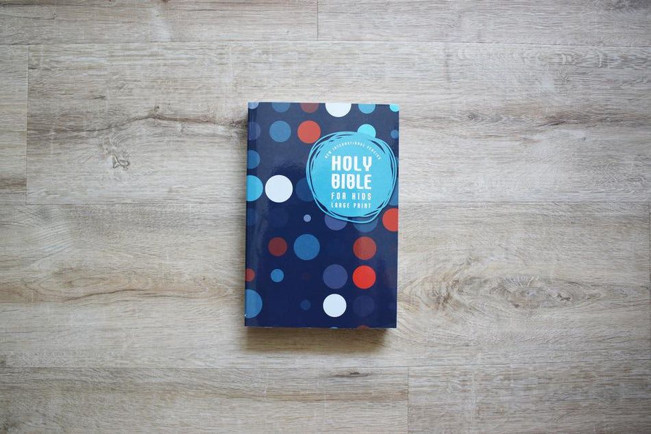 Outreach Large Print Bible for Kids (NIV) - Paperback by HarperCollins, product view 2