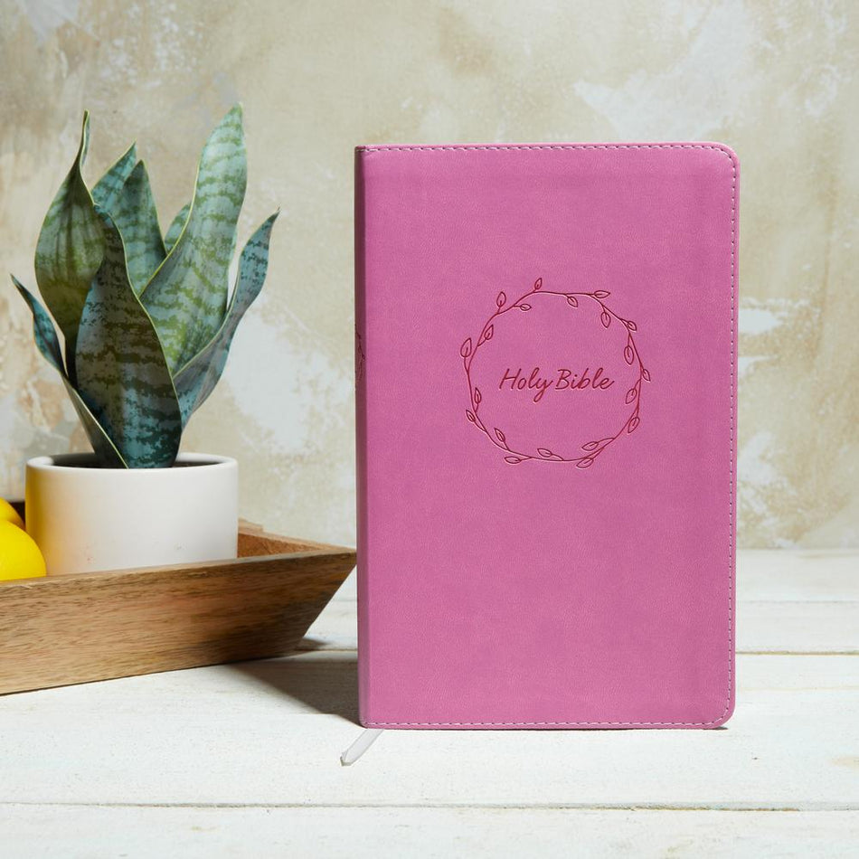 KJV, Deluxe Gift Bible, Red Letter Edition, Comfort Print – Leathersoft™, Pink by HarperCollins, product view 2