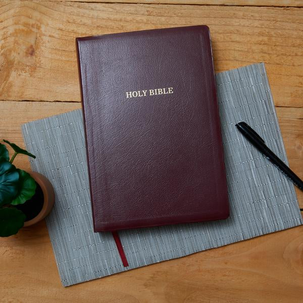 KJV, Reference Bible, Super Giant Print, Red Letter Edition, Comfort Print – Leatherflex, Burgundy, product view 2