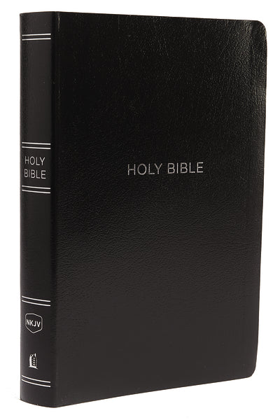 NKJV, Reference Bible, Center-Column Giant Print, Red Letter Edition, Comfort Print – Leatherflex, Black by HarperCollins