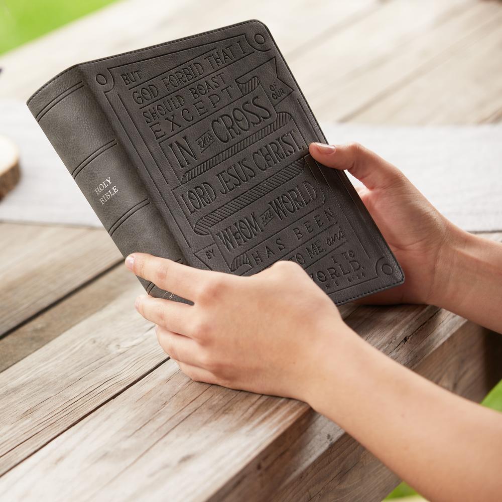 NKJV, Journal Reference Edition Bible, Verse Art Cover Collection, Leathersoft, Gray, Red Letter, Comfort, product view 3