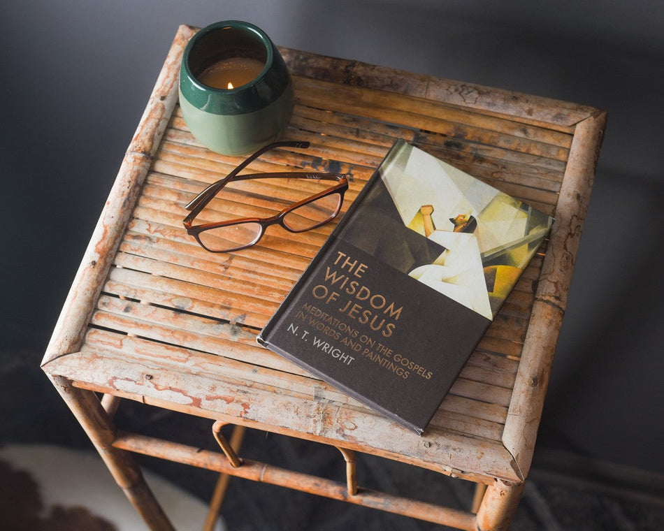 The Wisdom of Jesus: Meditations on the Gospels in Words and Paintings (A 25-Day Devotional) by HarperCollins, product view 2