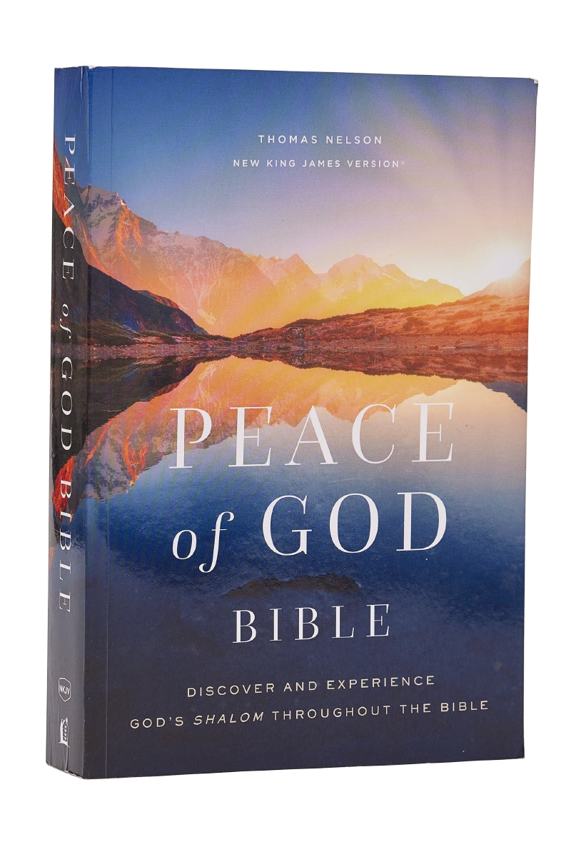 Peace of God Bible: Discover and Experience God's Shalom Throughout the Bible (NKJV, Red Letter, Comfort Print) – Softcover