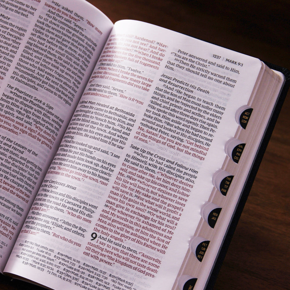 NKJV Personal Size Large Print Bible with 43,000 Cross References, Black Leathersoft, Red Letter, Comfort, product view 3